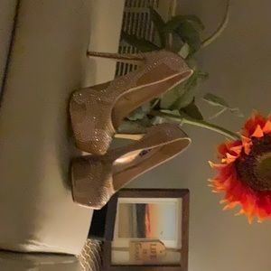 Sexy stilettos worn 2x exc cond sz 6-7 very hot